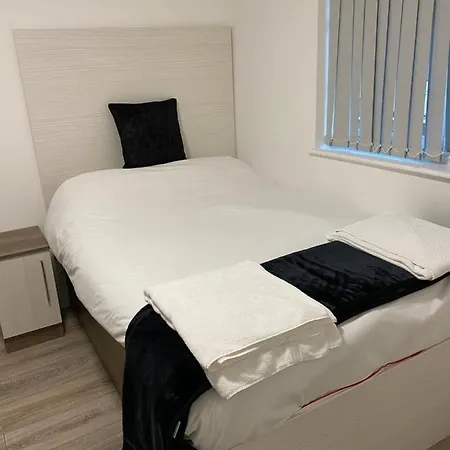 Luxury Lavish Studio Apartments Le1 Leicester Exterior photo